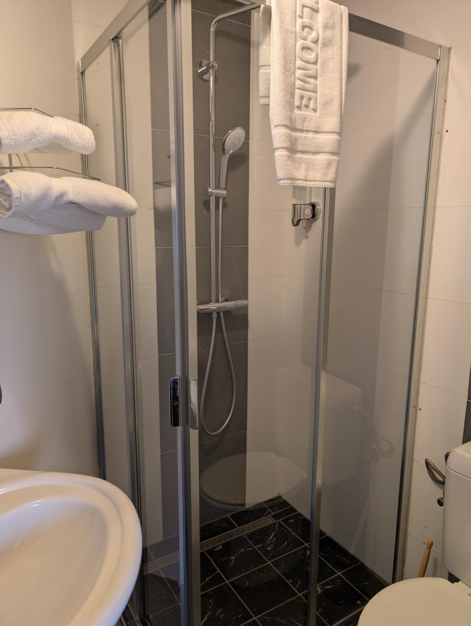 Hotel A Fleur De Couette Auvelais Zewnętrze zdjęcie
